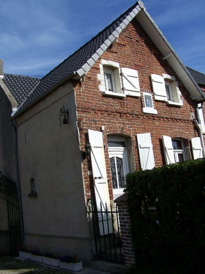 Bed and Breakfast Domaine Jeanne D'Arc Valhuon Exterior foto